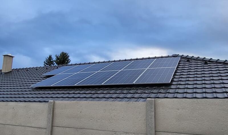 Reference: Fotovoltaická elektrárna s řídicí jednotkou GreenBox - Spomyšl