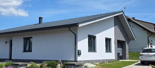 Reference Fotovoltaická elektrárna s řídicí jednotkou GreenBox v Kozlovicích