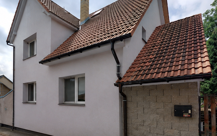 Reference: Fotovoltaická elektrárna s řídicí jednotkou GreenBox - Dolany nad Vltavou 
