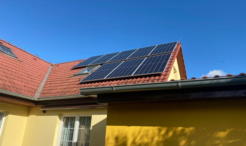 Reference: Fotovoltaická elektrárna s bateriovým úložištěm- Nymburk 