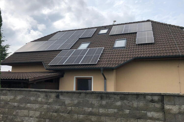 Reference: Fotovoltaika s dotací na klíč- Tuhaň 