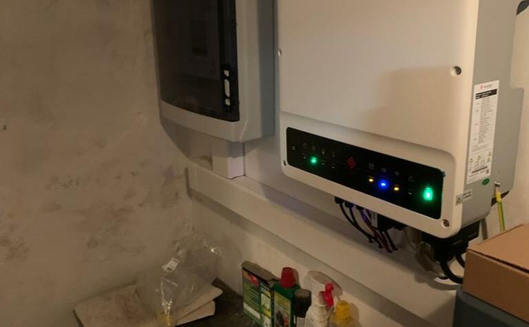 Reference: Fotovoltaická elektrárna s vyřízením dotace- Rybí