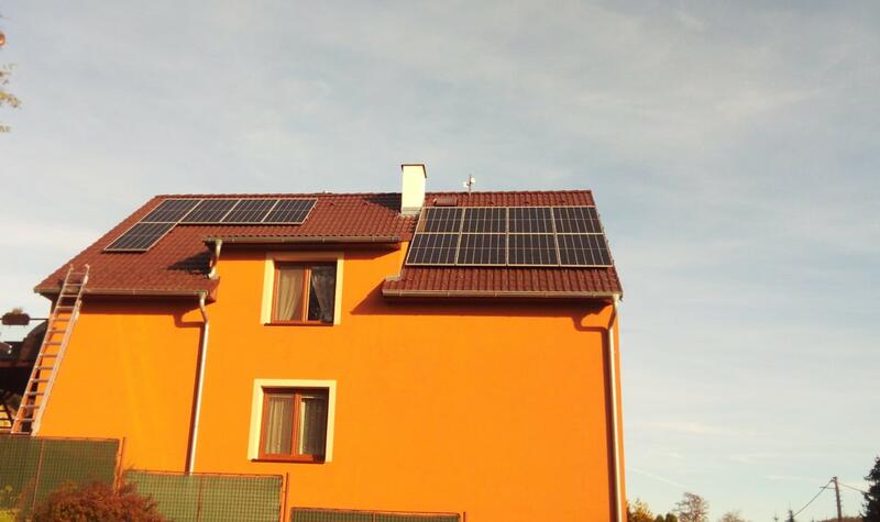 Reference: Fotovoltaická elektrárna s baterií na klíč- Protivín 
