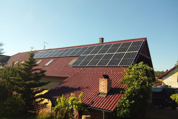 Reference: Fotovoltaická elektrárna s dotací Nová zelená úsporám- Háje 