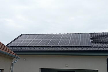 Reference: Fotovoltaická elektrárna s dotací Nová zelená úsporám- Velké Bílovice 