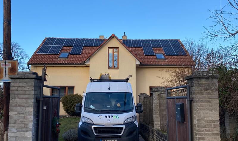 Reference: Fotovoltaická elektrárna s bateriovým úložištěm- Lichoceves - Noutonice