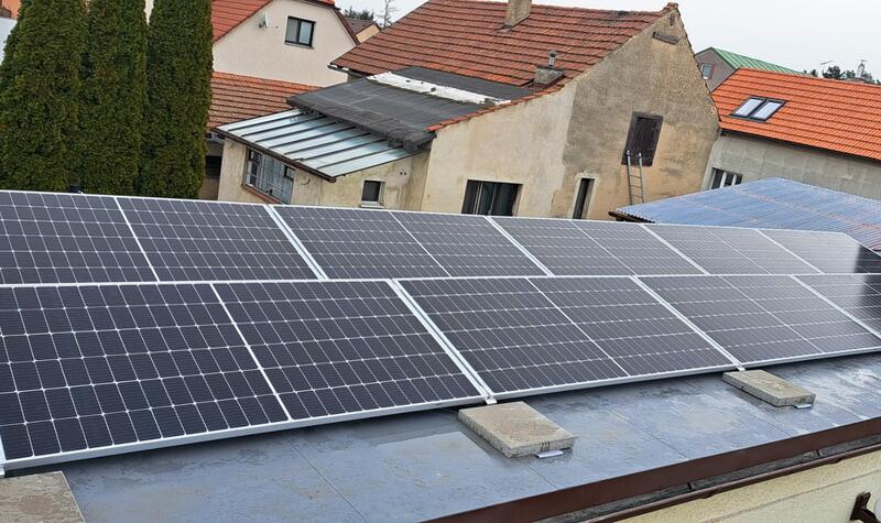 Reference: Fotovoltaická elektrárna s dotací na bateriový systém- Dobřichov