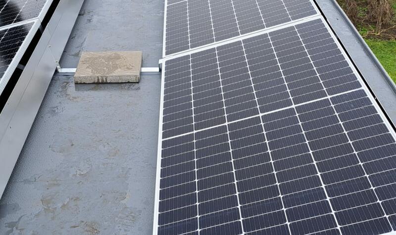 Reference: Fotovoltaická elektrárna s dotací na bateriový systém- Dobřichov