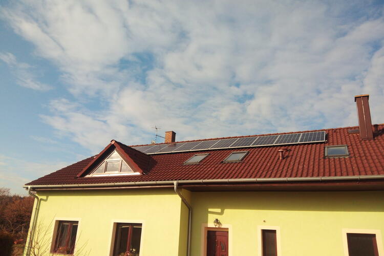Reference: Fotovoltaika s dotací - Tlučná 