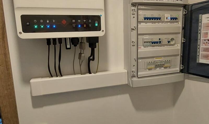 Reference: Fotovoltaická elektrárna s dotací Nová zelená úsporám- Hroznětín
