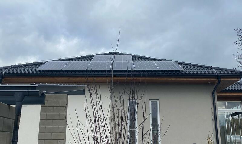 Reference: Fotovoltaická elektrárna s baterií na klíč- Kly - Záboří 