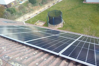 Reference: Fotovoltaická elektrárna s bateriovým úložištěm- Doksy 