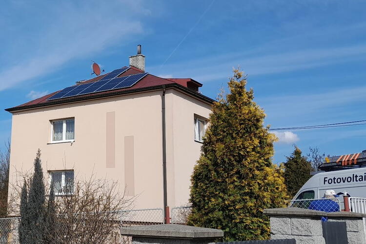 Reference: Fotovoltaická elektrárna s vyřízením dotace- Orlová-Lutyně 