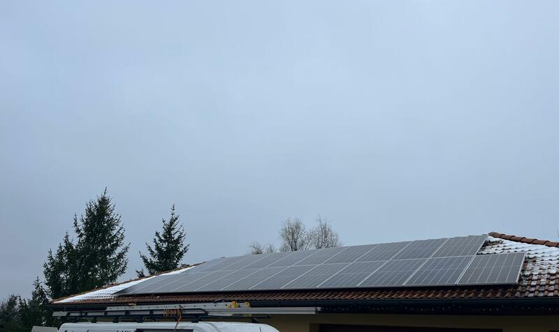 Reference: Fotovoltaická elektrárna s dotací na bateriový systém- Soběhrdy 