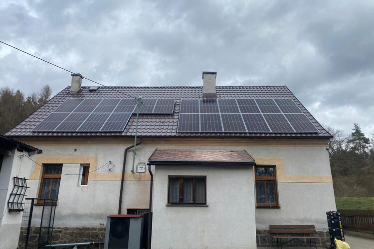 Reference: Fotovoltaická elektrárna s dotací NZÚ- Drahouš 