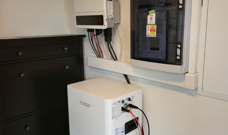 Reference: Fotovoltaická elektrárna s vyřízením dotace- Lochovice - Netolice 