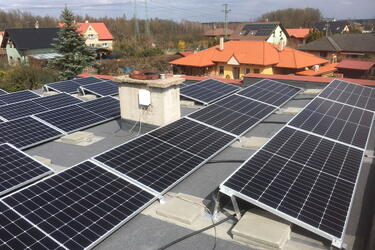 Reference: Fotovoltaická elektrárna instalovaná na rovné střeše- Havířov - Životice 