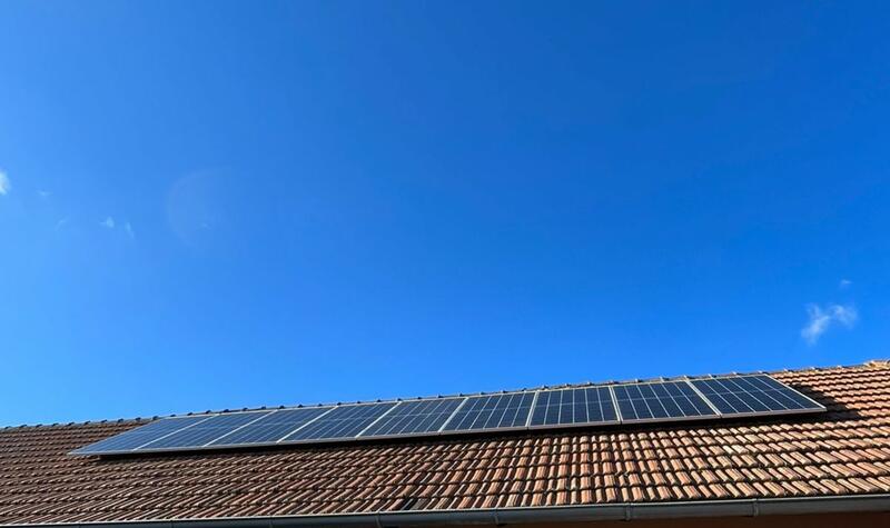 Reference: Fotovoltaická elektrárna s dotací na bateriový systém- Chlumín