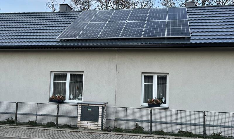 Reference: Fotovoltaika s vyřízením dotace-Dolní Roveň 
