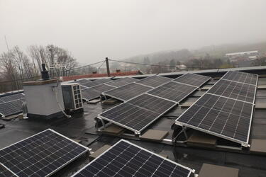 Reference: Fotovoltaická elektrárna na rovné střeše- Fryčovice 