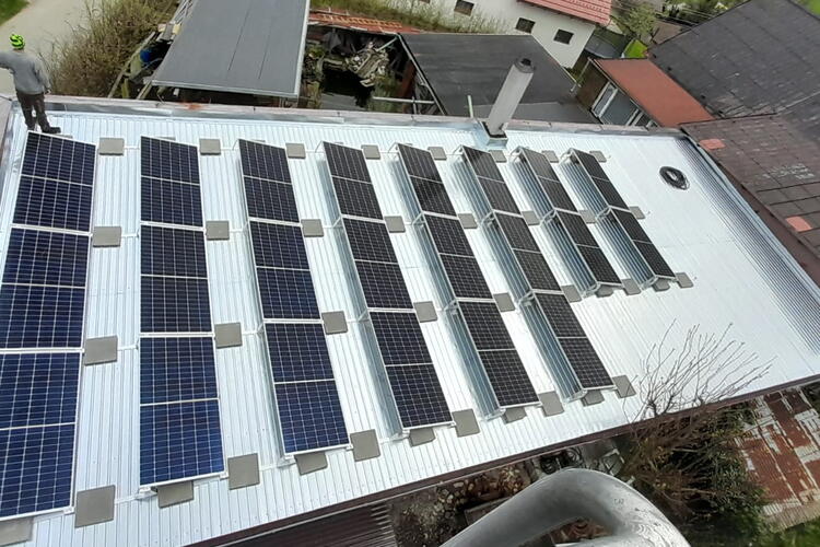 Reference: Instalace fotovoltaické elektrárny s dotací NZÚ- Spálov 