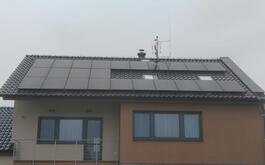Reference Fotovoltaická elektrárna s dotací NZÚ instalována v Hlušovicích 