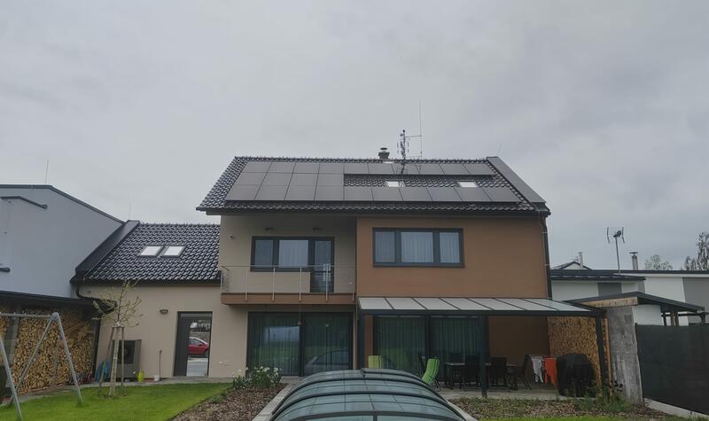 Reference: Fotovoltaická elektrárna s dotací NZÚ instalována v Hlušovicích 