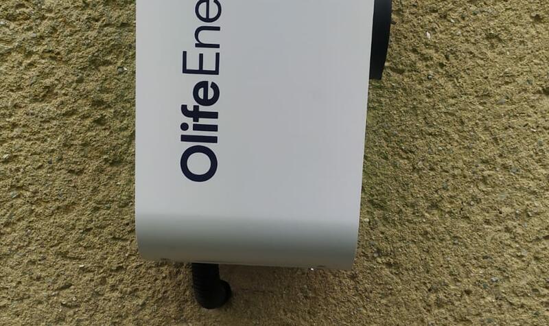 Reference: Realizace fotovoltaiky s dotací na bateriový systém- Senice na Hané