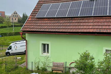 Reference: Instalace fotovoltaické elektrárny v obci Šonov v Královehradeckém kraji 