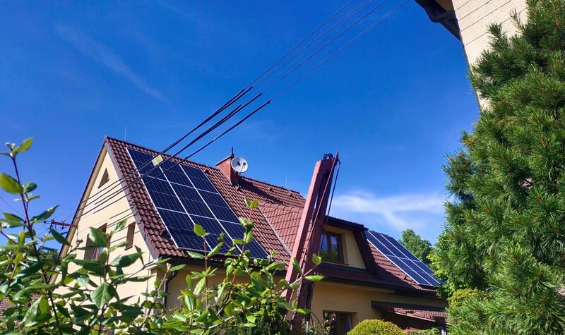 Reference: Střešní fotovoltaika s vyřízením dotace- Valašské Meziříčí 
