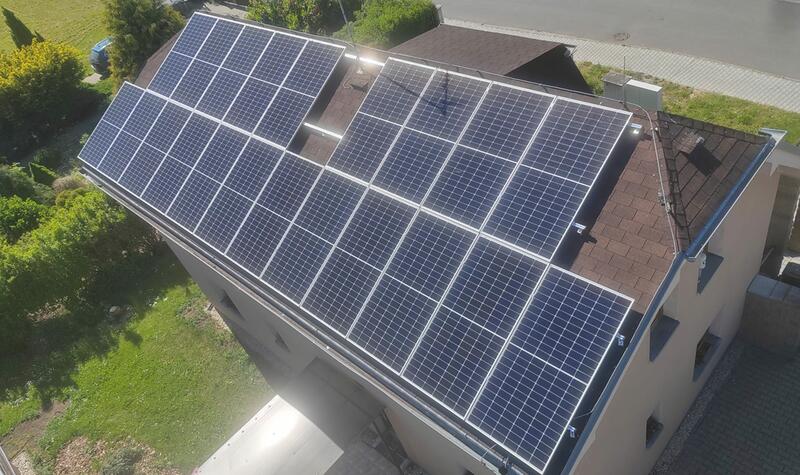 Reference: Solární elektrárna s dotací na bateriový systém- Psáry
