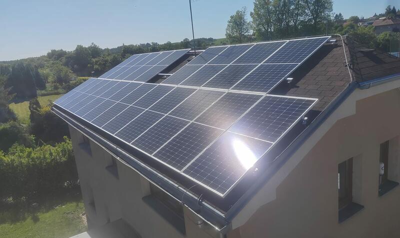 Reference: Solární elektrárna s dotací na bateriový systém- Psáry