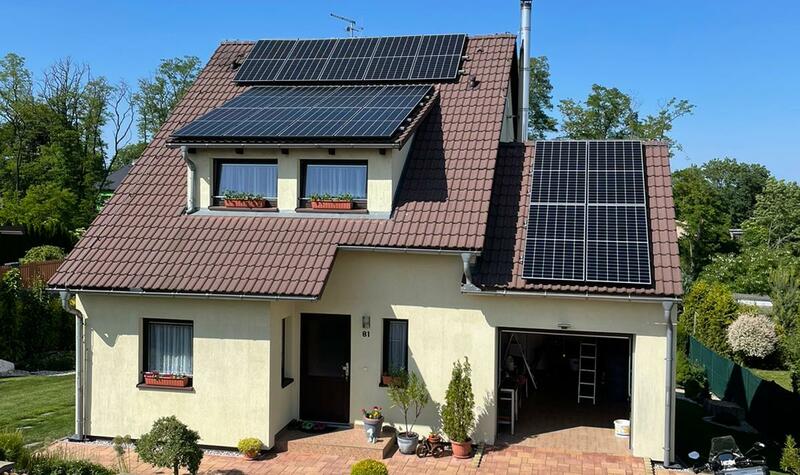 Reference: Solární elektrárna montována v Niměřicích ve Středočeském kraji 