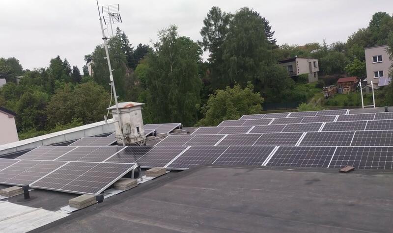 Reference: Fotovoltaická elektrárna montovaná na rovnou střechu- Albrechtice 