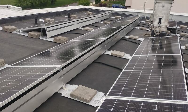 Reference: Fotovoltaická elektrárna montovaná na rovnou střechu- Albrechtice 