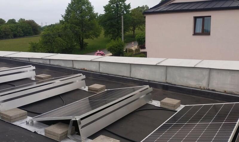Reference: Fotovoltaická elektrárna montovaná na rovnou střechu- Albrechtice 