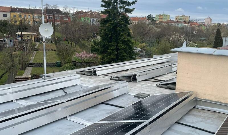 Reference: Solární elektrárna s vyřízením dotace- Znojmo 