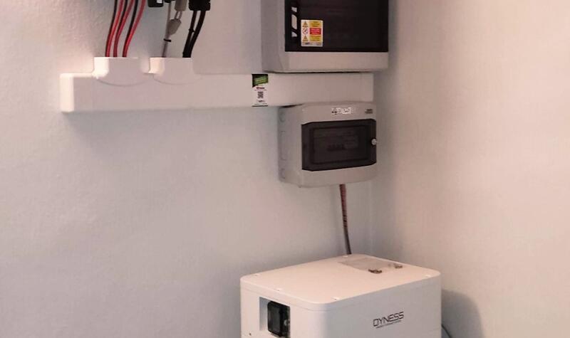 Reference: Solární elektrárna s vyřízením dotace- Znojmo 