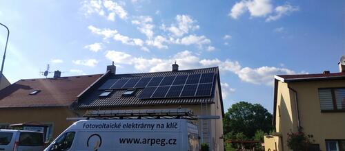 Reference Fotovoltaická elektrárna instalována v Jirkově v Ústeckém kraji 