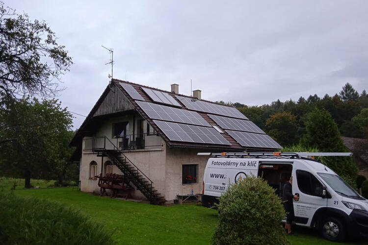 Reference: Fotovoltaická elektrárna Český Těšín 