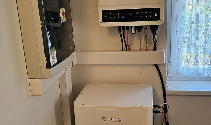 Reference: Fotovoltaická elektrárna s bateriovým úložištěm instalována v Broumách ve Středočeském kraji