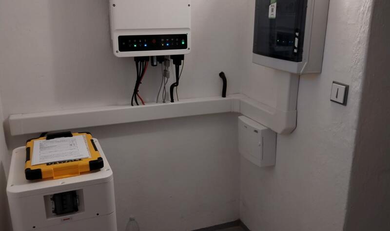 Reference: Fotovoltaická elektrárna montovaná na sedlovou střechu - Rapšach