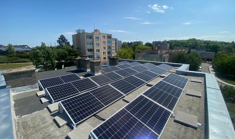 Reference: Montáž fotovoltaické elektrárny ve městě Slaný ve Středočeském kraji