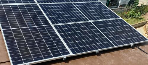 Reference Fotovoltaická elektrárna instalovaná na rovnou střechu v Srbech 