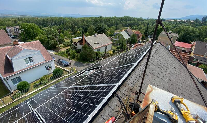 Reference: Montáž fotovoltaické elektrárny s vyřízením dotace v Košťanech v Ústeckém kraji 