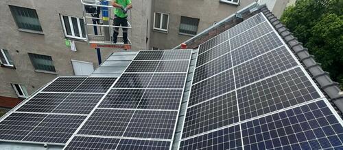 Reference Realizace fotovoltaické elektrárny s bateriovým úložištěm - Kolín 