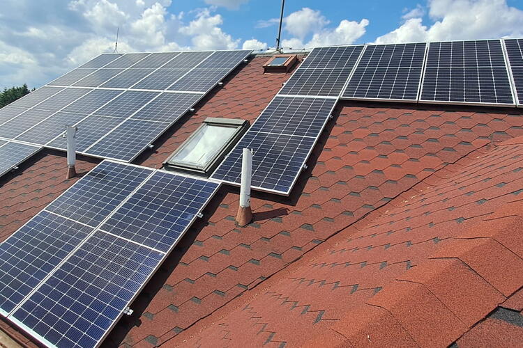 Reference: Instalace fotovoltaické elektrárny v Mirovicích, v Jihočeském kraji 