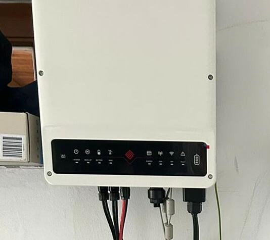 Reference: Montáž solární elektrárny s vyřízením dotace NZÚ - Litoměřice-Pokratice