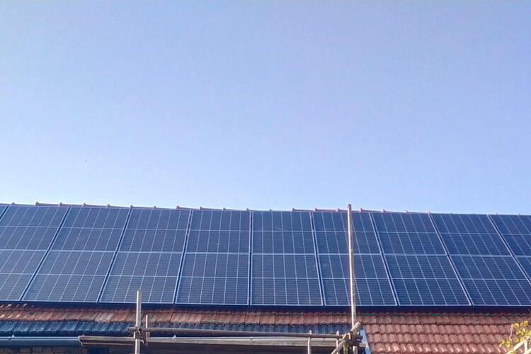 Reference: Instalace fotovoltaické elektrárny s uložením do baterií - Kelč 