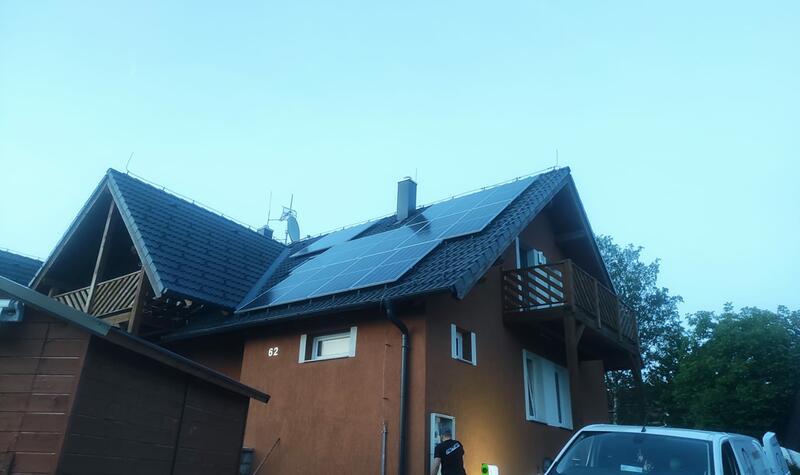 Reference: Fotovoltaická elektrárna s dotaci na klíč realizovaná ve Frymburku